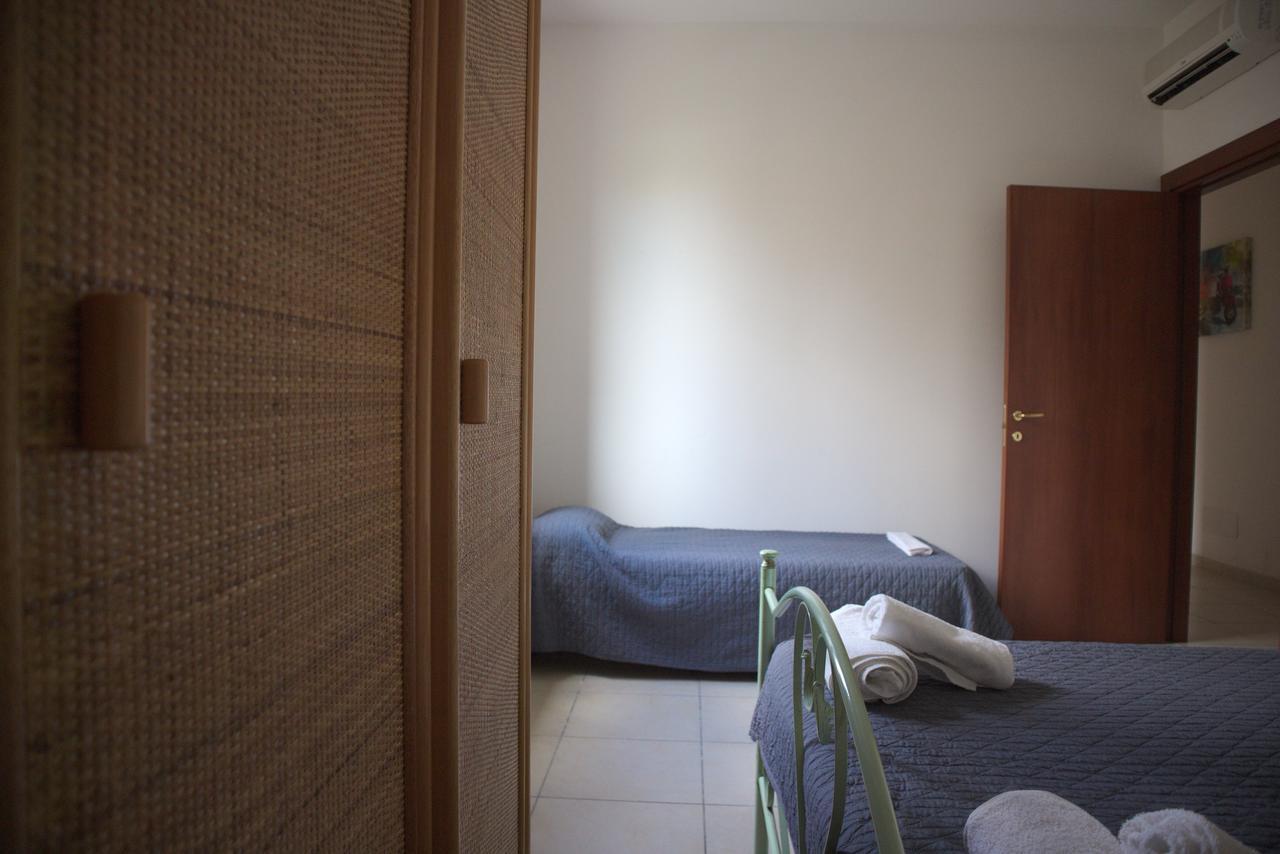 Rooms & Apartments La Spiaggia - ガリポリ エクステリア 写真