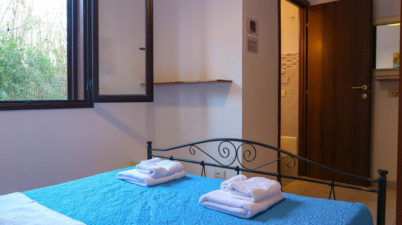 Rooms & Apartments La Spiaggia - ガリポリ エクステリア 写真