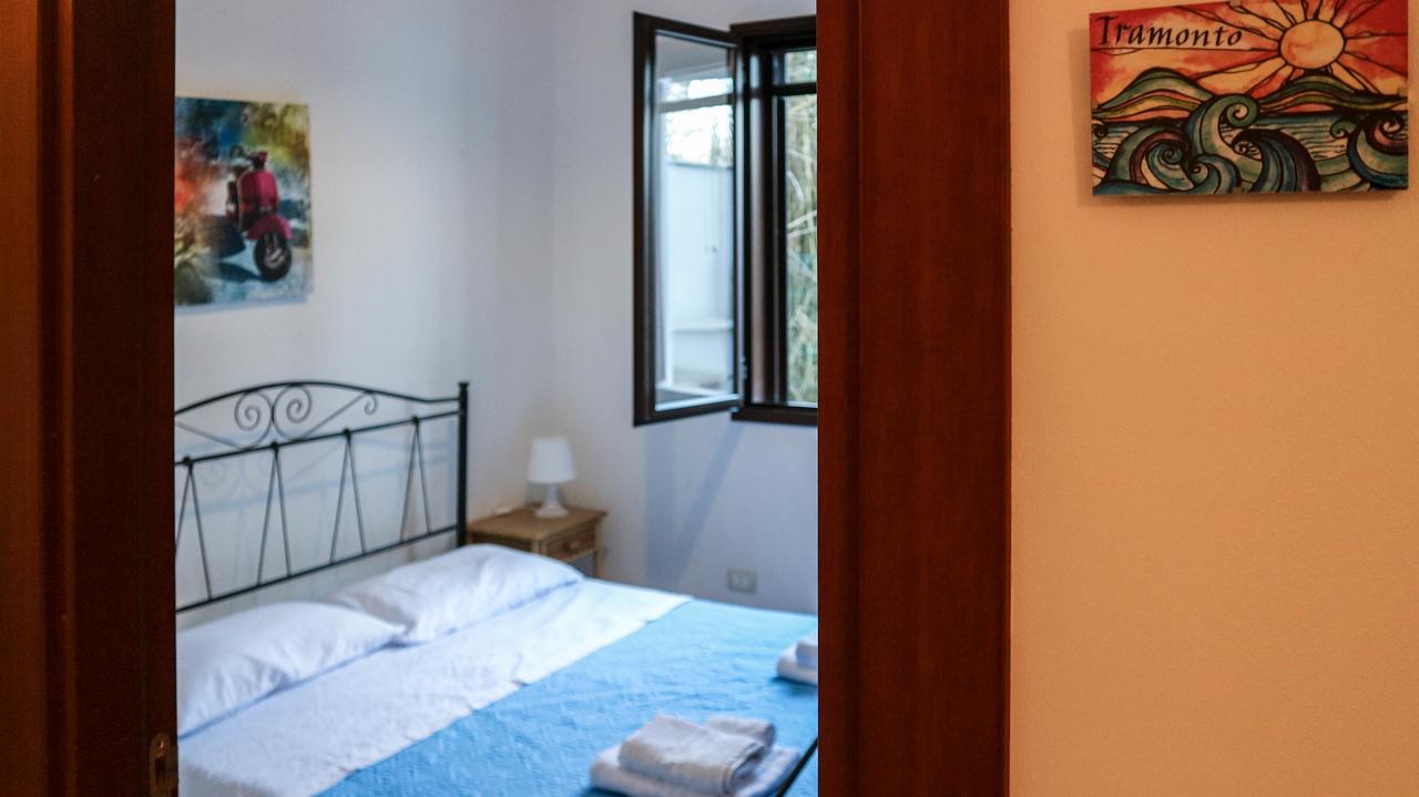 Rooms & Apartments La Spiaggia - ガリポリ エクステリア 写真